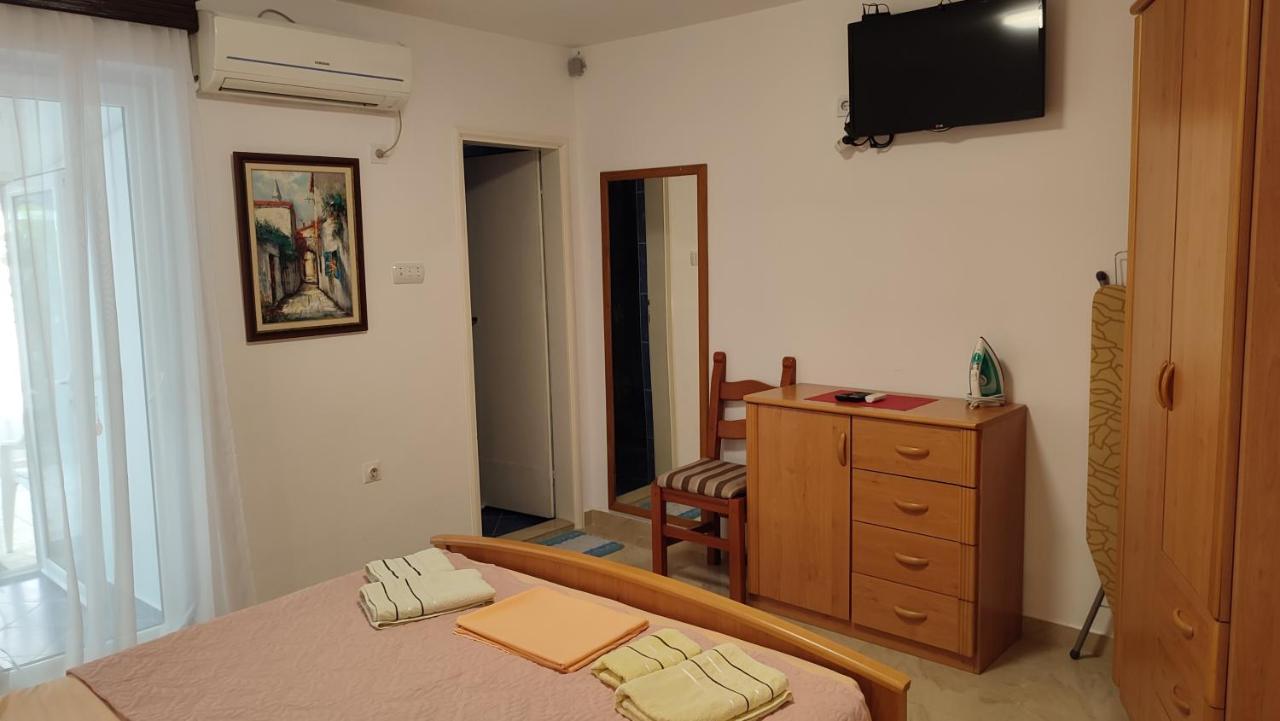 Familia Apartment
