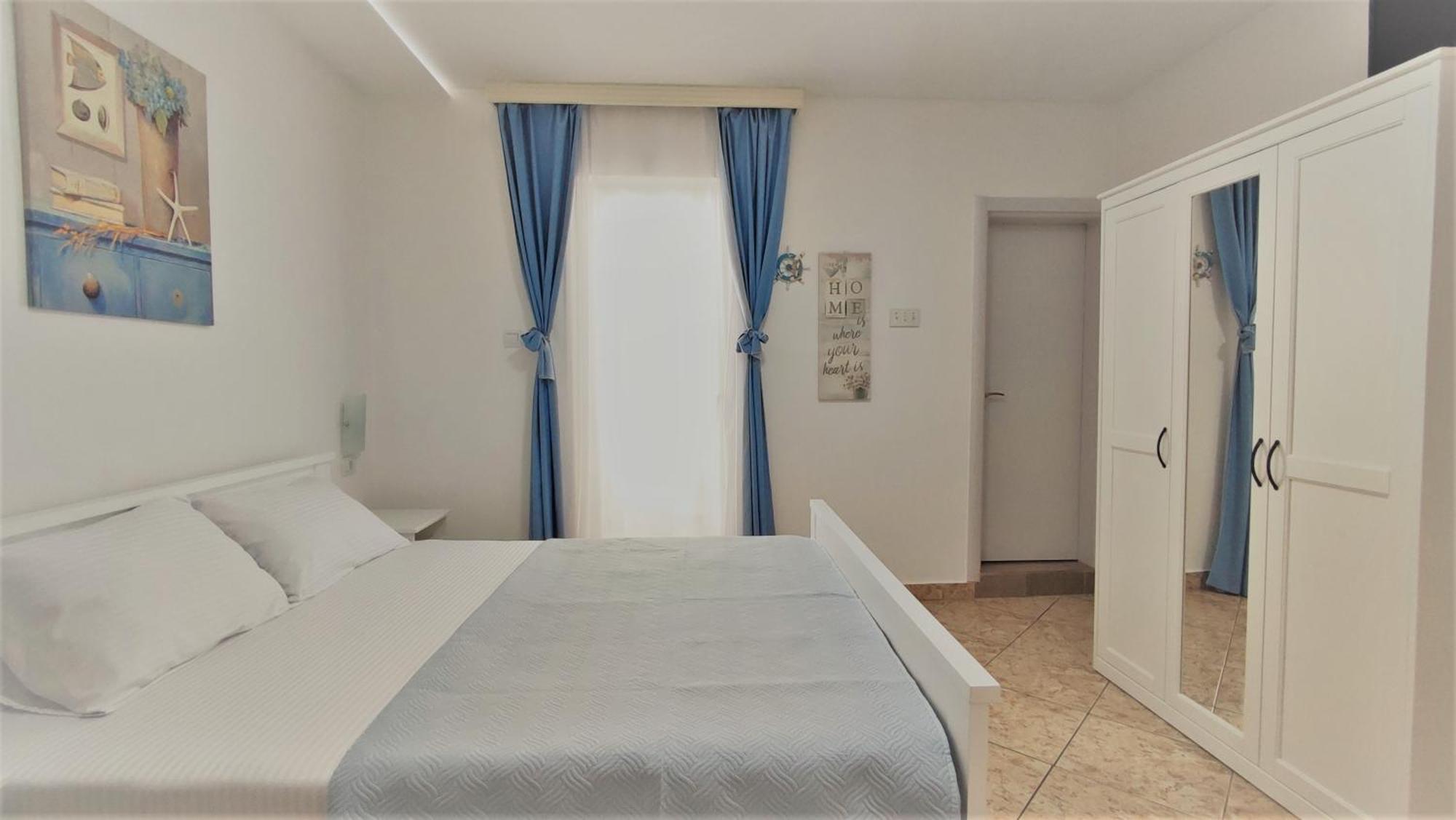 Familia Apartment