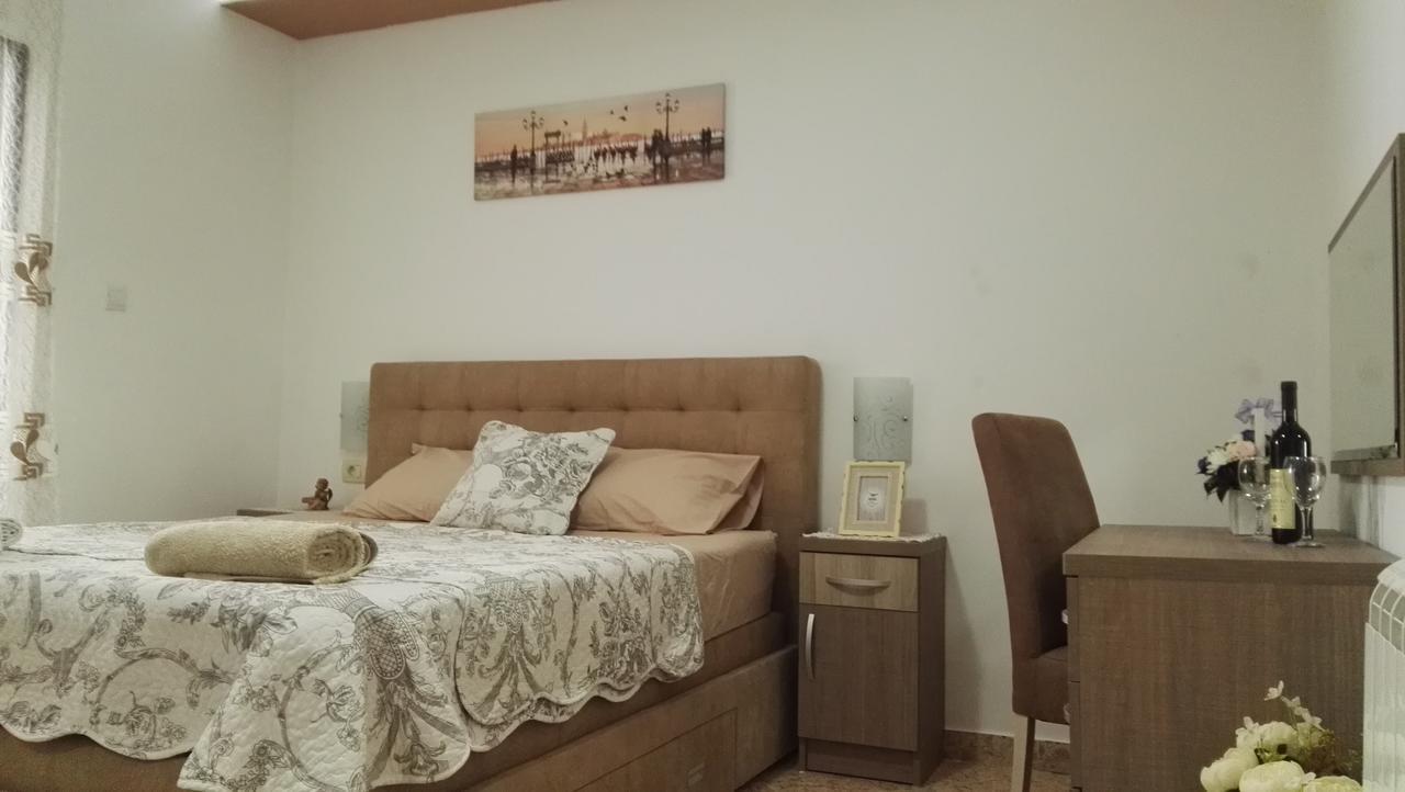 Lägenhet Familia Budva