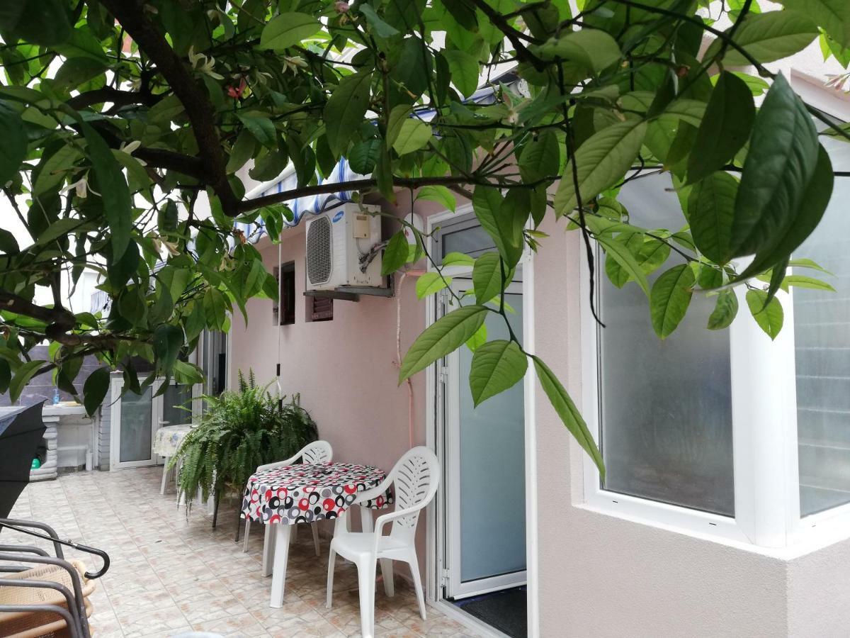 Familia Apartment Budva